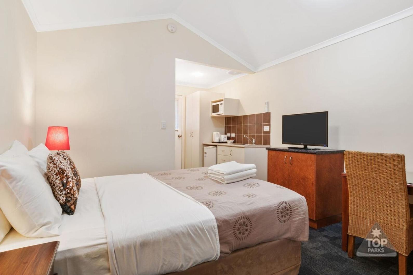 Hotel Dongara Tourist Park Port Denison Exterior foto